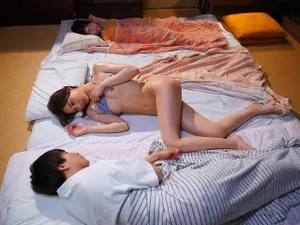 Người vợ dâm lỗ lồn khít vụng trộm với khách